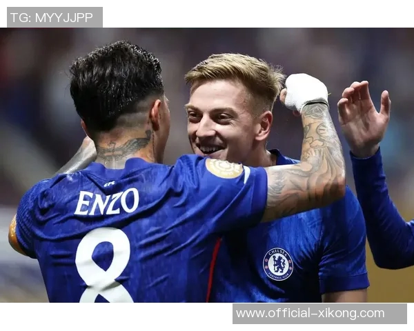 德拉普获PFA年度最佳年轻球员奖项官方晒领奖照片引关注 德拉普获PFA年度最佳年轻球员奖项官方晒领奖照片引关注