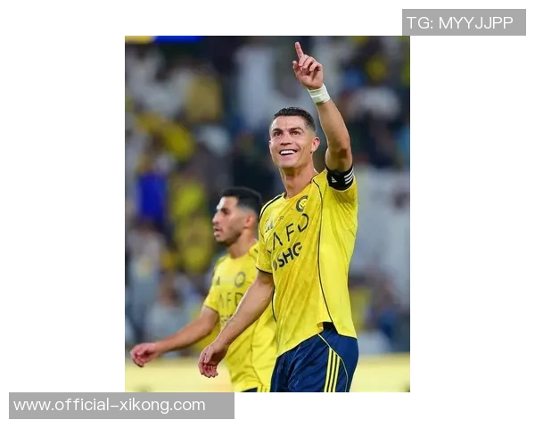 C罗社交媒体庆祝击败爱尔兰再下一城鼓励队友继续努力奋战