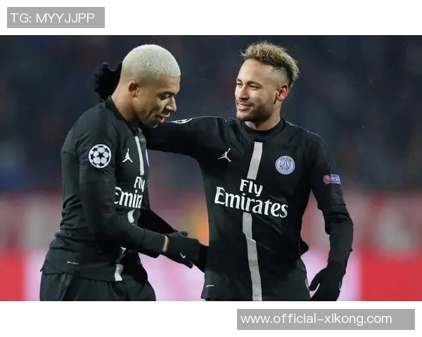 字母哥澄清与巴萨和大巴黎会面传闻坚持训练不受影响 字母哥澄清与巴萨和大巴黎会面传闻坚持训练不受影响