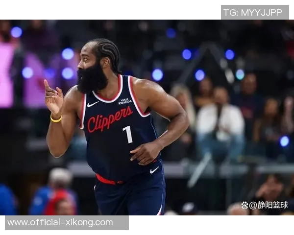 快船老将云集却混乱不堪哈登的才华在球队中被浪费 快船老将云集却混乱不堪哈登的才华在球队中被浪费